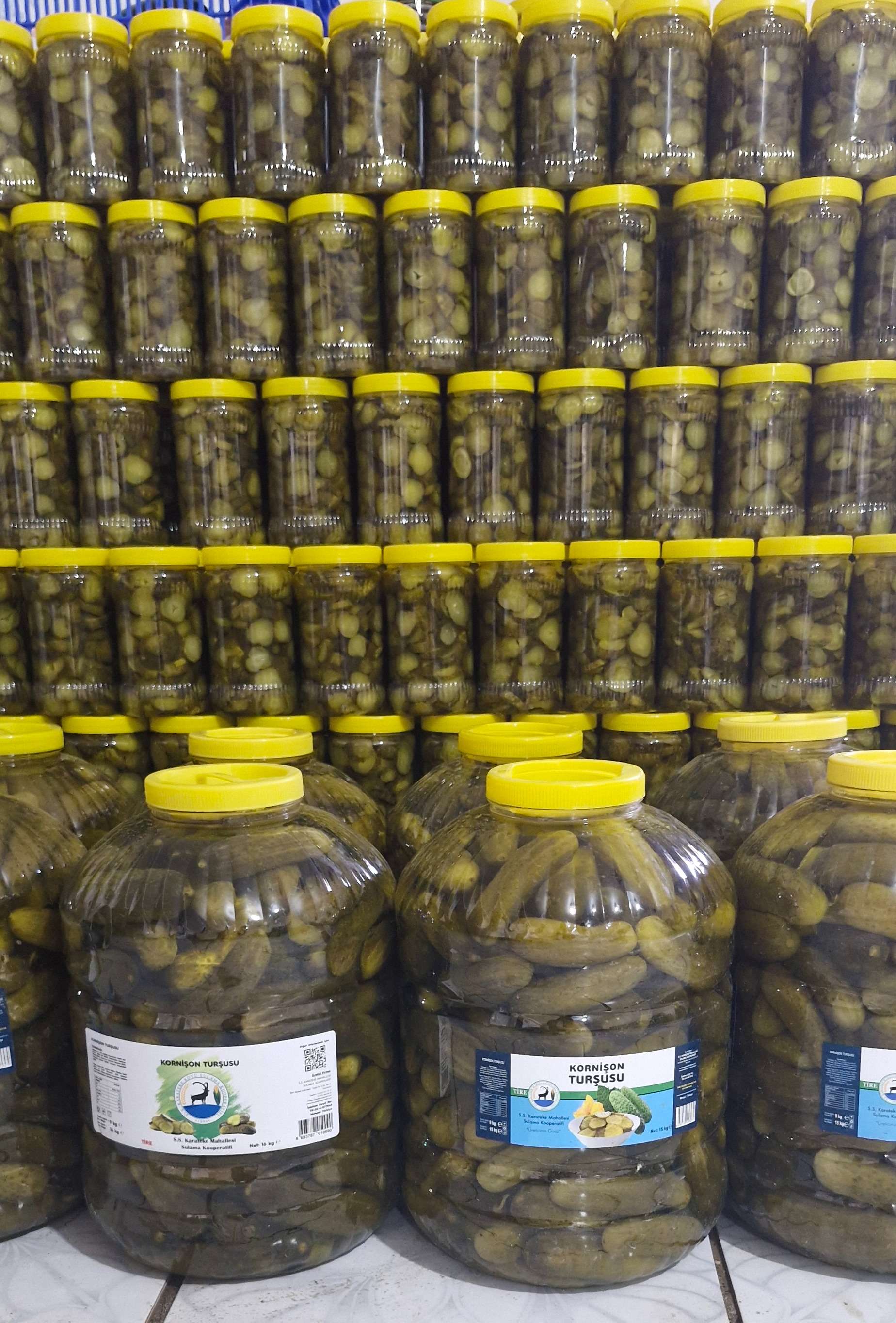Kornişon Turşuları